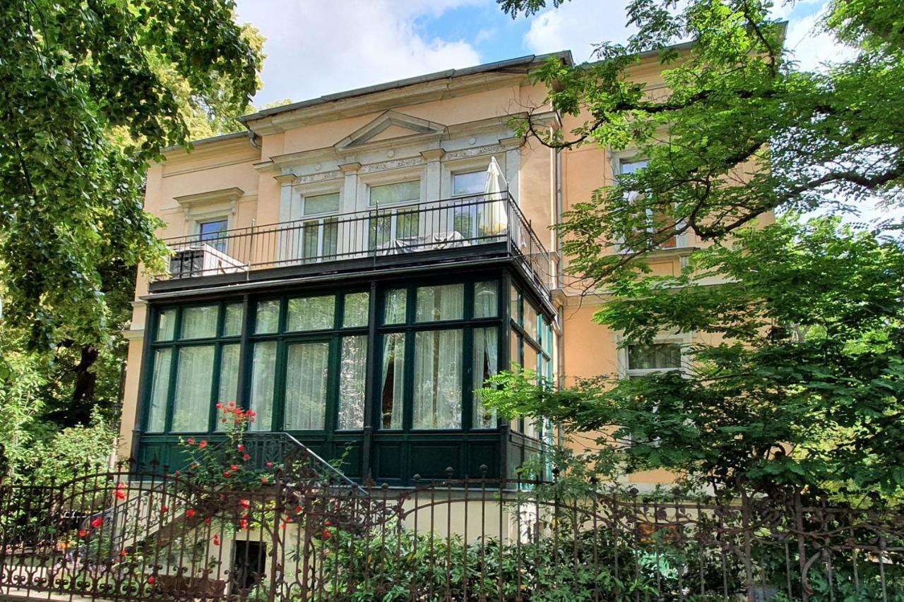 Ferienwohnungen Villa Haniel Carl Дрезден Екстер'єр фото