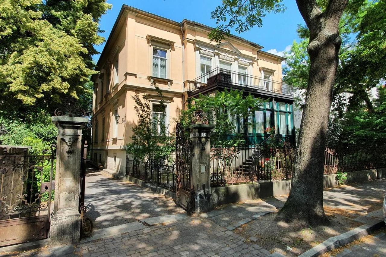 Ferienwohnungen Villa Haniel Carl Дрезден Екстер'єр фото